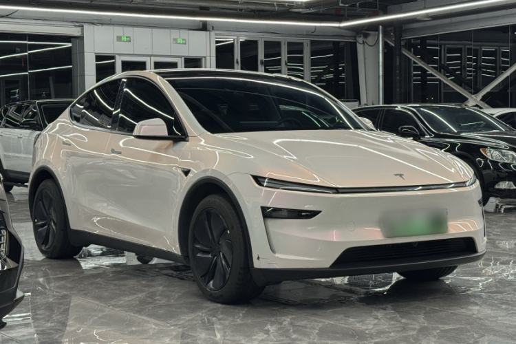 Used Tesla Model Y 2025 Rear-Wheel Drive First Edition