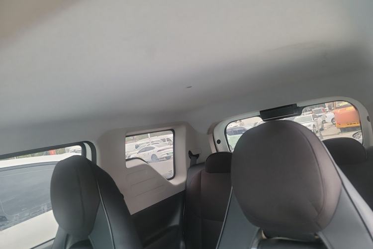 Used Geely Galaxy Panda 2024 Panda Mini 200km Endurance Bear Headliner