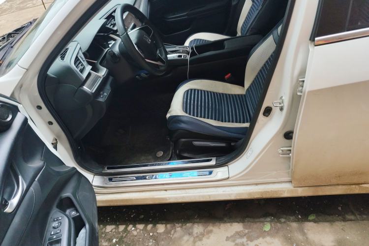 Used Honda Civic 2019 220TURBO CVT Dynamic Edition China VI Left Front Seat