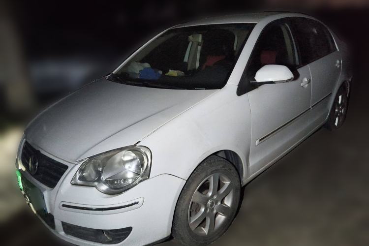 Used Volkswagen Polo 2008 Jingqu 1.4L Manual - Elegant Edition
