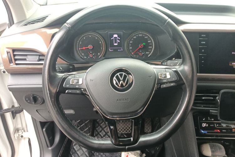 Used Volkswagen Tharu 2021 280TSI Two-Wheel-Drive Luxury Plus Edition Steering Wheel