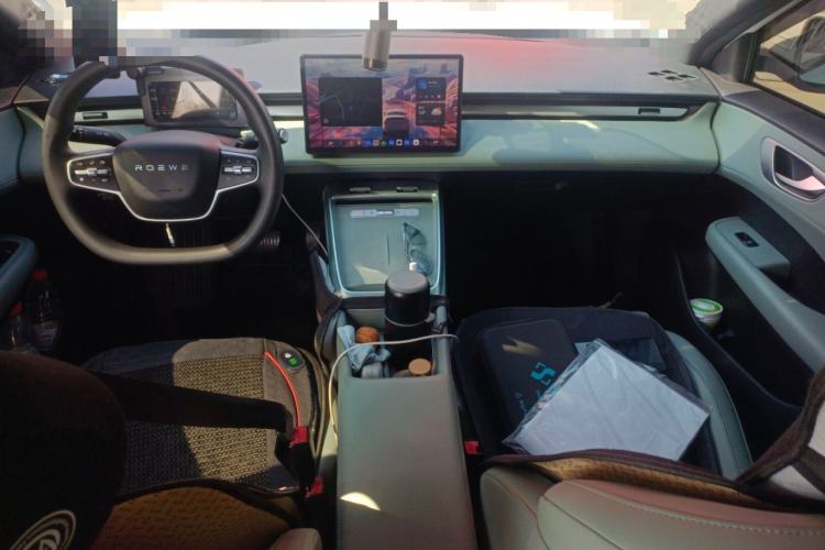 Used Roewe D6 2025 450km Deluxe Edition
