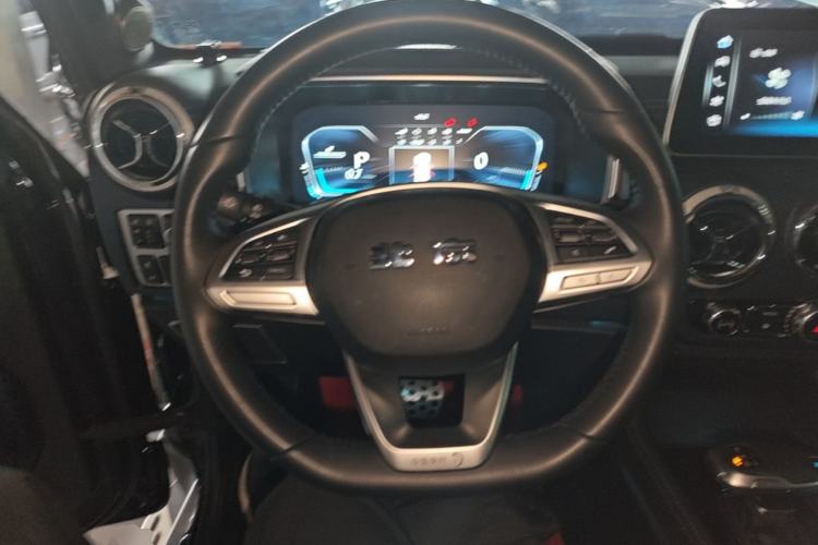 Used BAIC Off-Road BJ40 2023 2.0T Automatic Four-Wheel Drive Urban Hunter Edition Chivalrous Type Steering Wheel