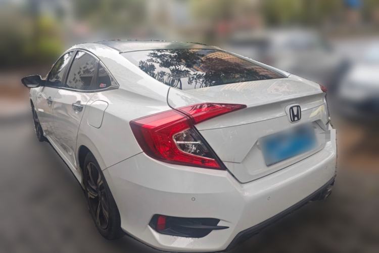 Used Honda Civic 2016 220TURBO CVT Prestige Edition
