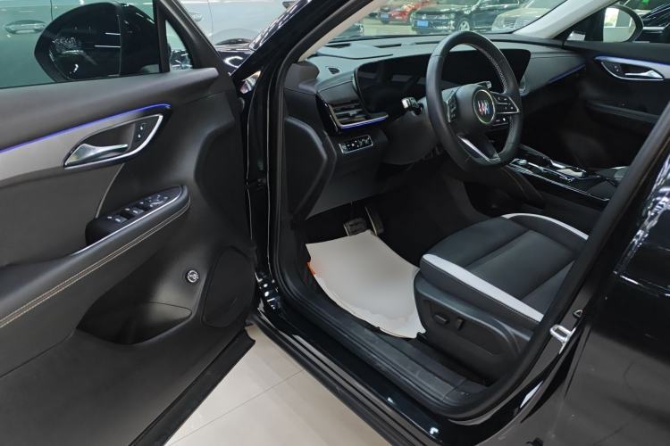 Used Buick Envision 2024 Encore S 25T Ignite Black Style Edition Driver Seat