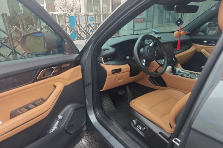 Used Lynk & Co 09 2021 2.0T Ultra Six-Seater