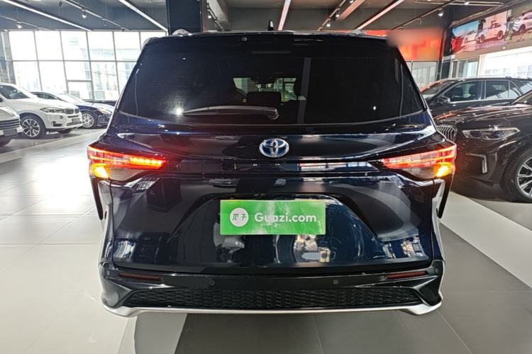 Used Toyota Granvia 2022 2.5L Hybrid Flagship Edition Rear