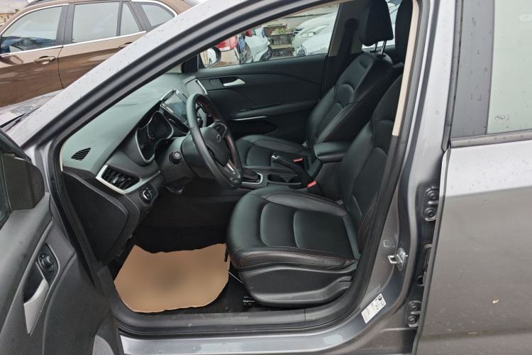 Used Chevrolet Monza 2020 Light Hybrid Redline 320T Dual-Clutch Joyful Edition Left Front Seat