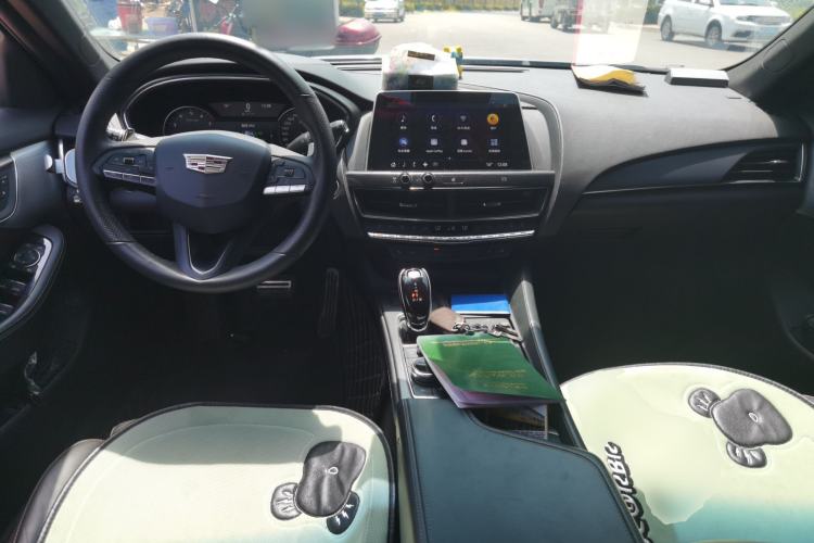 Used Cadillac CT5 2021 28T Advanced Sport Model Center Console