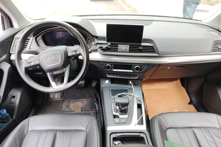 Used Audi Q5L 2020 40 TFSI Prestige Fashion Edition Center Console