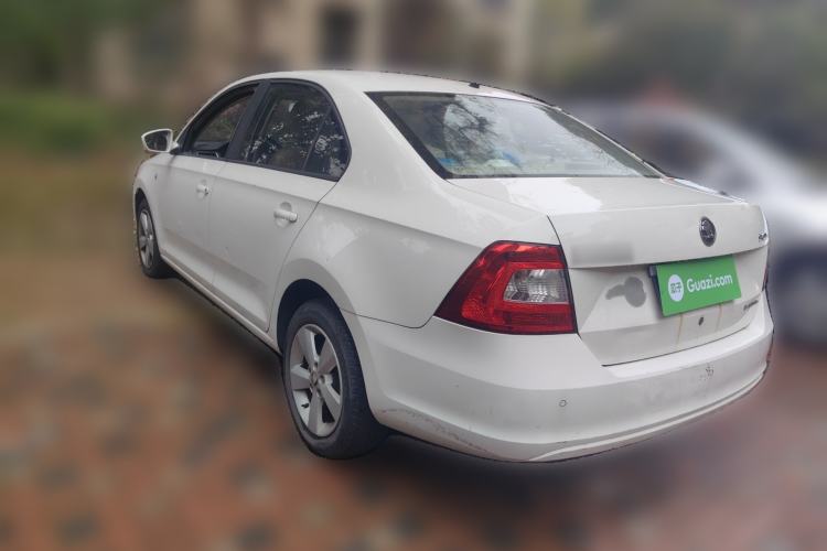 Used Skoda Rapid 2013 1.6L Manual Smart Selection Model Rear Left 45 Deg