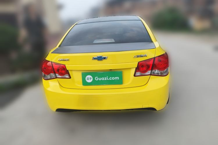 Used Chevrolet Cruze 2013 1.6L SL MT Rear