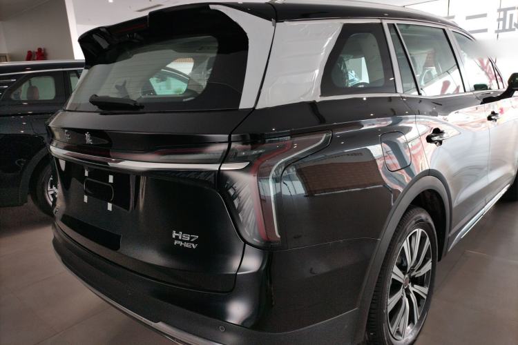 Used Hongqi HS7 PHEV 2025 Model 2.0T PHEV Four-Wheel Drive 2 Million Units Commemorative Edition 6-Seater