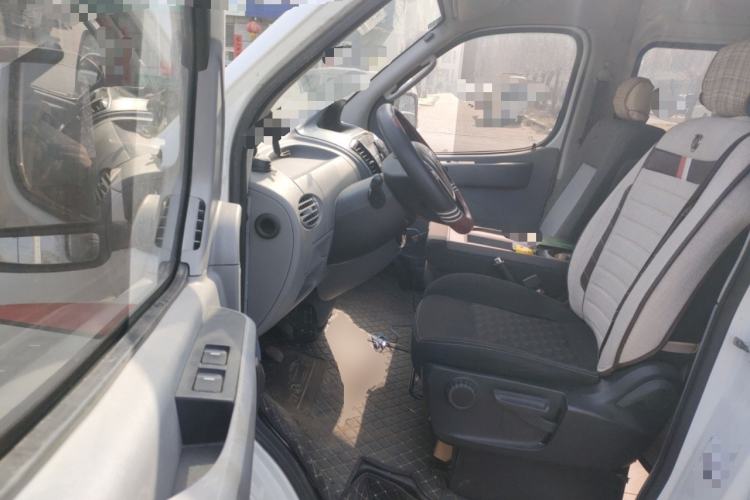 Used SAIC MAXUS Xintu V80 