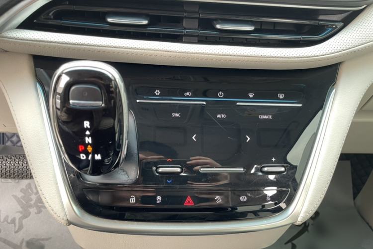 Used Buick GL8 2021 ES Landtrek 653T Comfort Edition