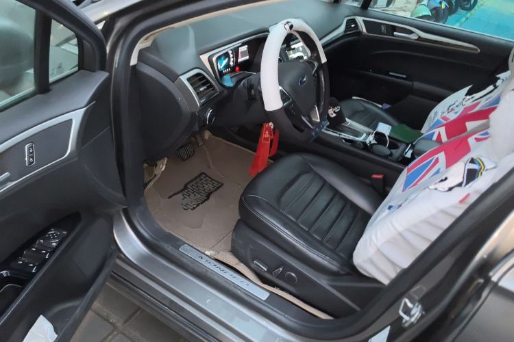 Used Ford Mondeo 2013 2.0L GTDi 200 Luxury Model