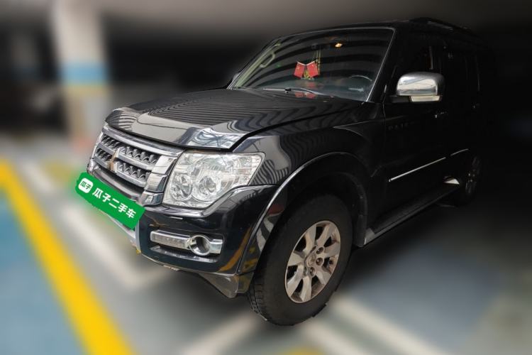 Used Mitsubishi Pajero 2016 3.0L Automatic Prestige Version China IV Standard