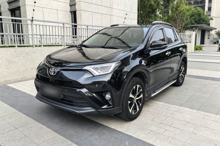 Used Toyota RAV4 2016 2.0L CVT Two-Wheel Drive Fashion Edition China V Standard Guazi used car, China used car export, Used car for sale, Used cars, Cheapest cars for sale