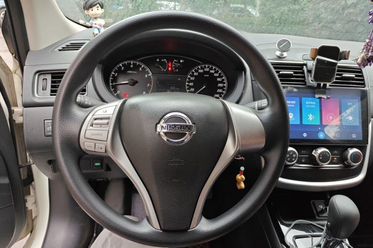 Used Nissan Tiida 2016 1.6L CVT Cool Dynamic Edition
