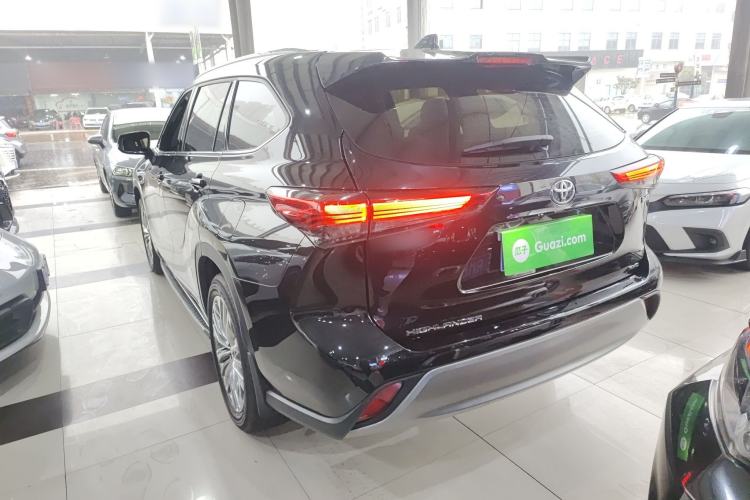Used Toyota Highlander 2022 380T 4x4 Luxury Edition 7 Seats Rear Left 45 Deg
