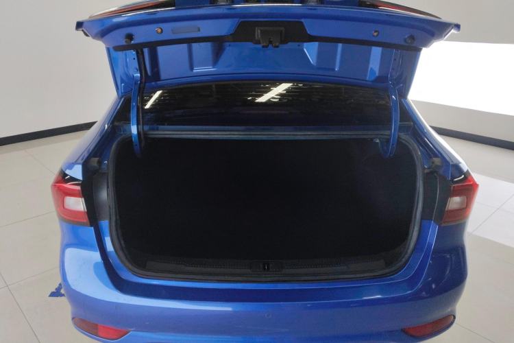 Used Roewe i5 2020 1.5L Automatic 4G Connect Luxury Flagship Edition