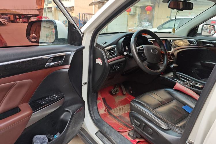 Used GAC Trumpchi GS8 2017 320T Two-Wheel Drive Luxury Edition (7 Seats)
