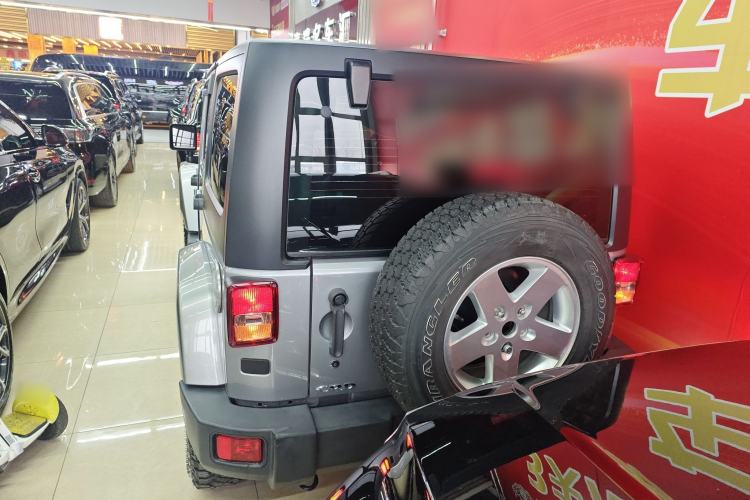 Used Jeep Wrangler 2014 2.8TD Sahara Four-Door Edition