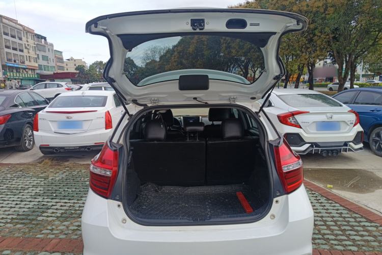 Used Toyota YARiS L Zhi Xuan 2016 Revised 1.5E CVT Charming Edition
