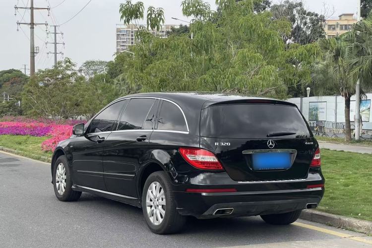 Used Mercedes-Benz R-Class 2017 R 320 4MATIC Business Edition Prestige Model
