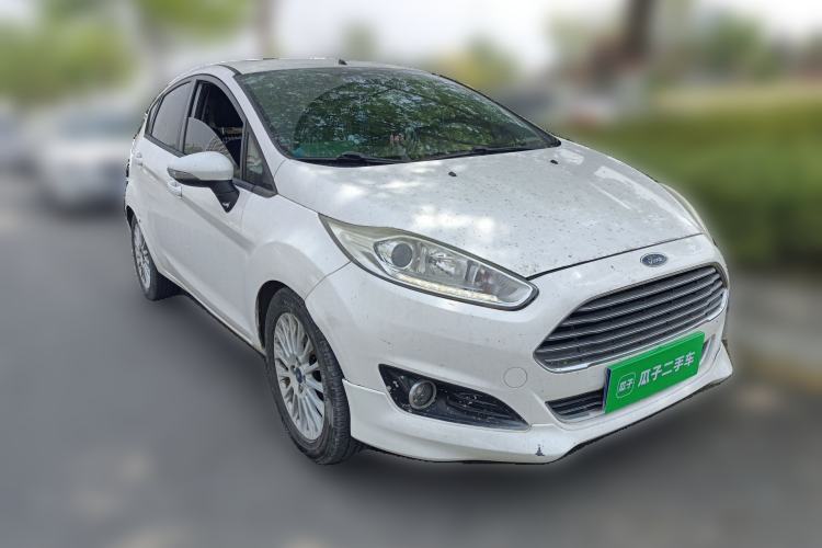 Used Ford Fiesta 2014 Hatchback 1.0 GTDi Automatic Dynamic Model Front Right 45 Deg