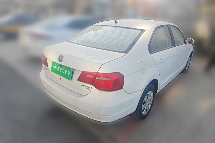 Used Volkswagen Jetta 2015 Value Edition 1.6L Manual Fashionable Style Rear Right 45 Deg