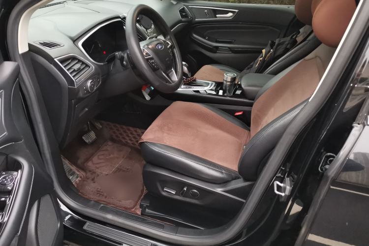 Used Ford Edge 2016 EcoBoost 245 Two-Wheel-Drive Titanium 7-Seater