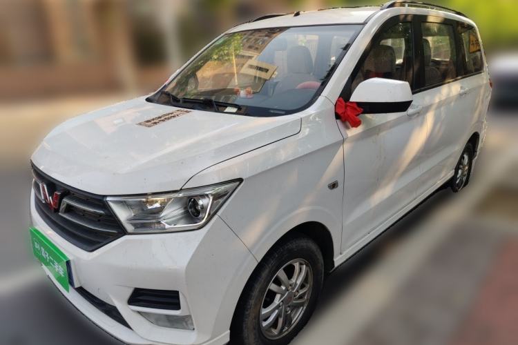 Used Wuling Hongguang 2019 1.5L S Comfort Edition China VI LAR