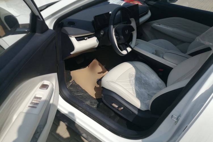 Used ARCFOX T1 2025 Model 425 PRO
