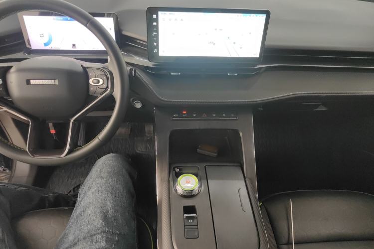 Used Haval H6S 2022 2.0T All-Wheel-Drive Trendy Sports Edition Center Console