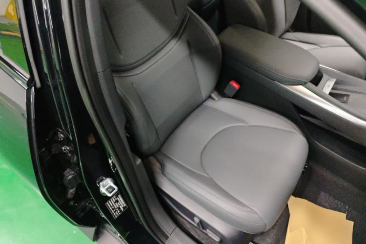 Used XPeng MONA M03 2025 515 Long-Range Plus Right Front Seat