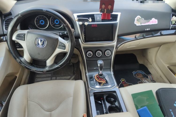 Used CHANGAN Raeton 2013 2.0L Automatic Luxury Version China IV Standard
