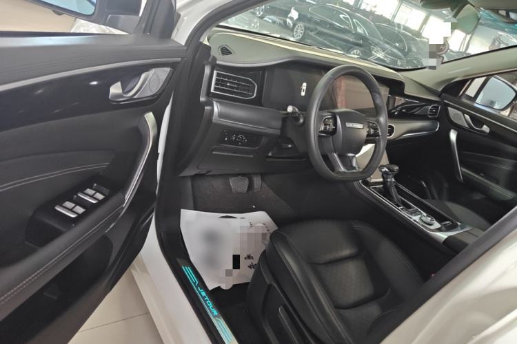 Used JETOUR X90 2020 1.5T DCT Shadow Wisdom Edition 7 Seats Interior 6