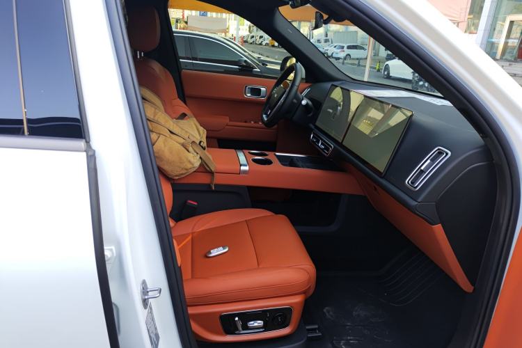 Used Li Auto L9 2025 Ultra Smart Refreshed Edition
