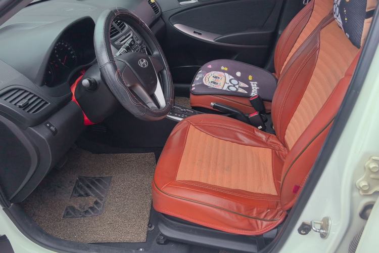 Used Hyundai Verna Ray 2016 1.4L Automatic Leading-Edge GLX