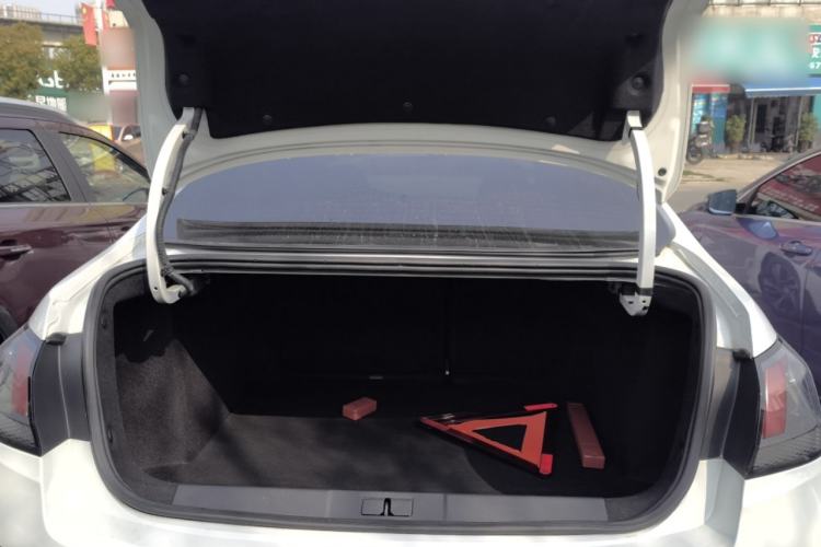 Used Peugeot 408 2019 360THP Automatic Luxury Edition China VI Standard Trunk