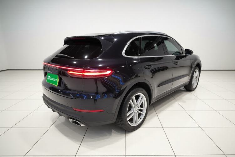 Used Porsche Cayenne 2018 Cayenne 3.0T Rear Right 45 Deg