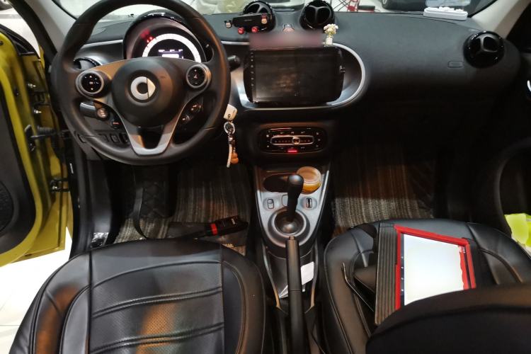 Used smart forfour 2016 1.0L 52 kW Passion Edition
