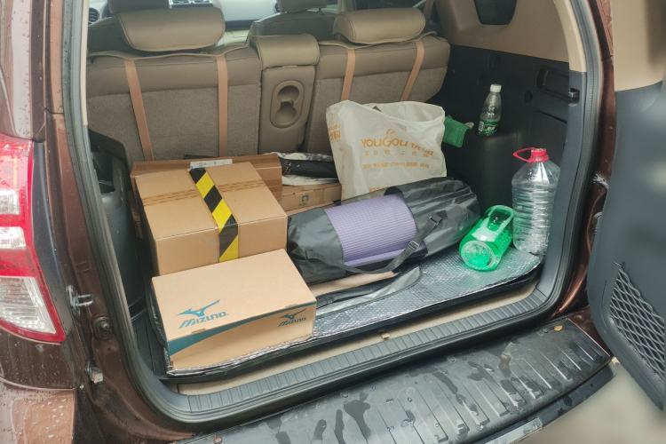 Used Toyota RAV4 2011 2.0L Automatic Luxury Edition Trunk