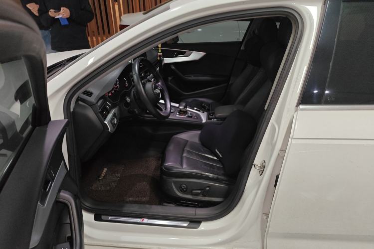 Used Audi A4L 2018 30th Anniversary Edition 40 TFSI Fashion Model Driver Seat