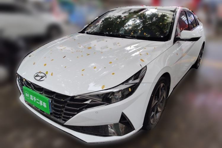 Used Hyundai Elantra 2023 1.5L CVT LUX Prestige Edition
