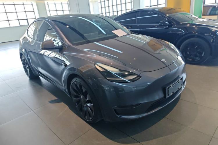 Used Tesla Model Y 2021 Performance High-Performance All-Wheel-Drive Version Front Right 45 Deg