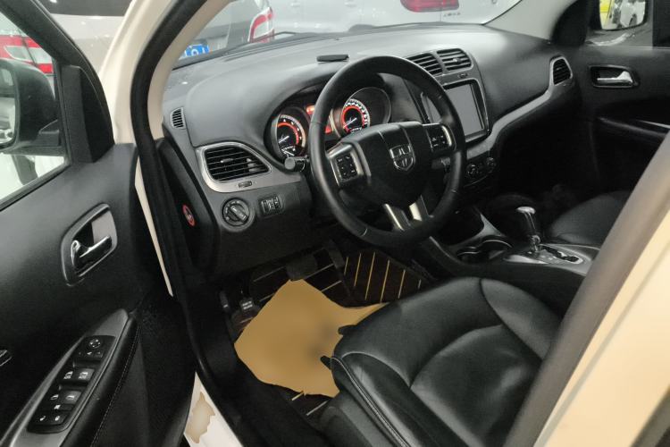 Used Dodge Journey 2016 2.4L Two-Wheel-Drive Touring Edition Interior 3