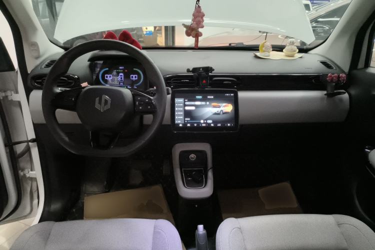 Used Leapmotor T03 2023 200 Lite Edition Center Console