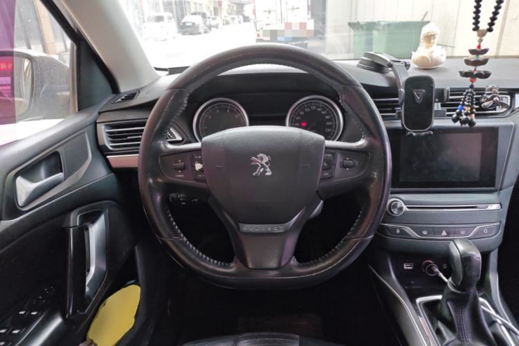Used Peugeot 408 2014 1.6T Automatic Prestige Edition Steering Wheel